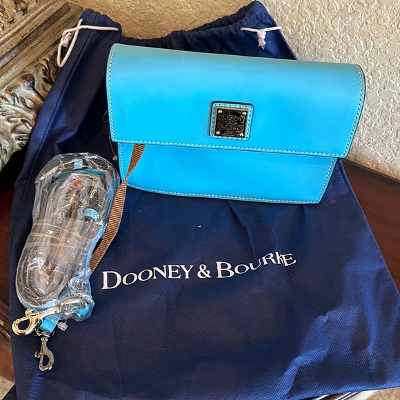 NWT Dooney & Bourke Aqua crossbody bag - Picture 10 of 10